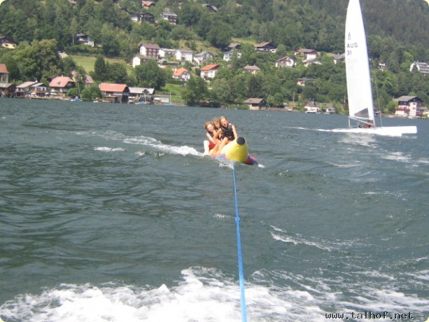Bananenfahrt am Ossiacher See